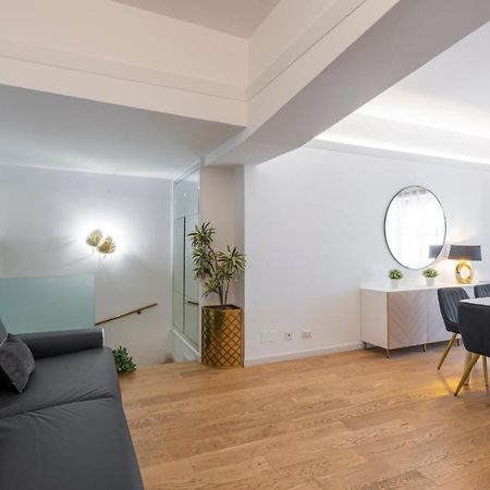 Milan Royal Suites - Centro Duomo Luaran gambar