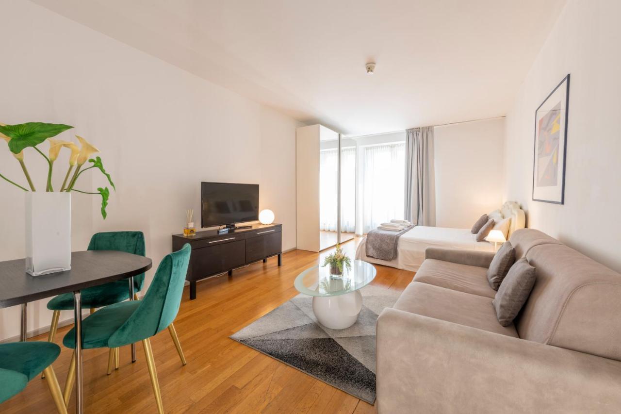 Milan Royal Suites - Centro Duomo Luaran gambar