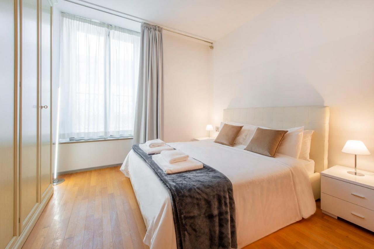 Milan Royal Suites - Centro Duomo Luaran gambar