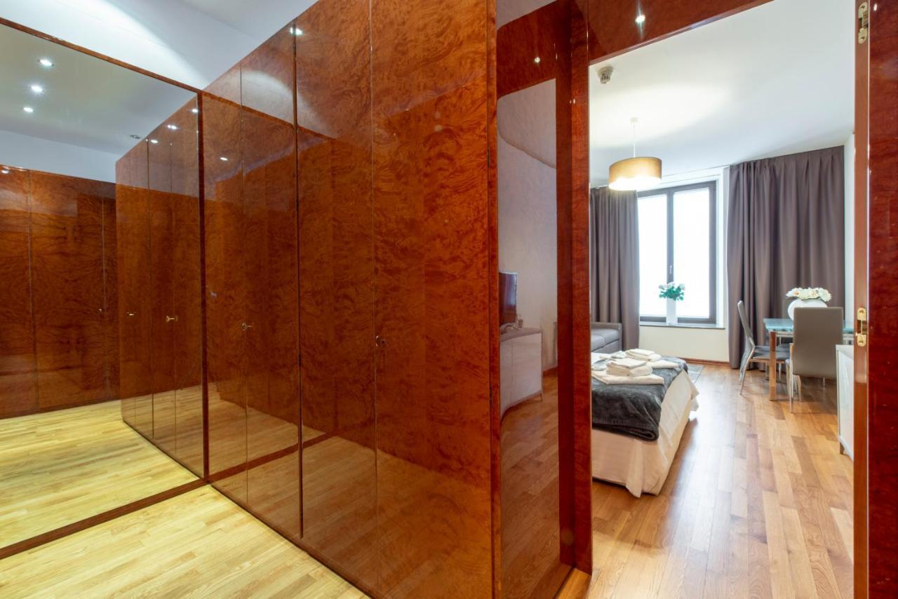 Milan Royal Suites - Centro Duomo Luaran gambar