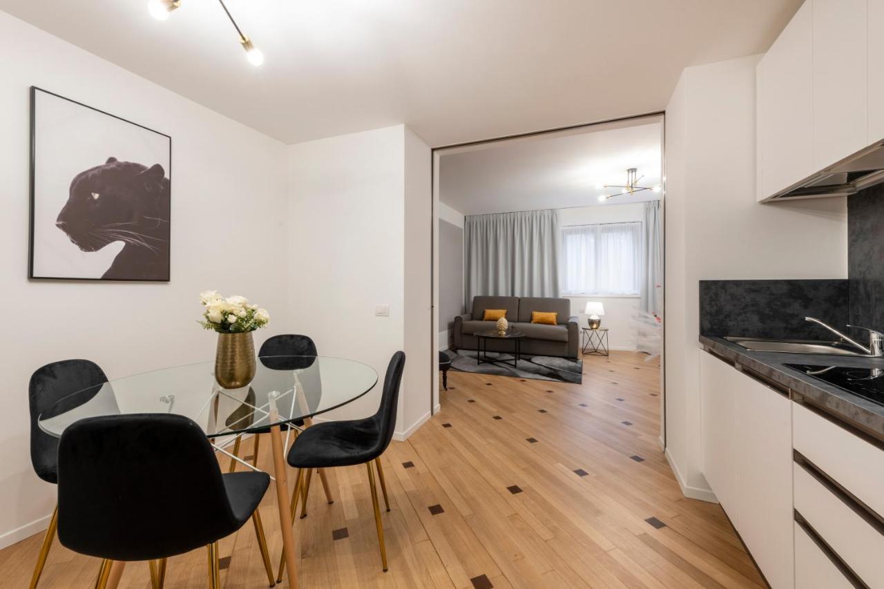 Milan Royal Suites - Centro Duomo Luaran gambar