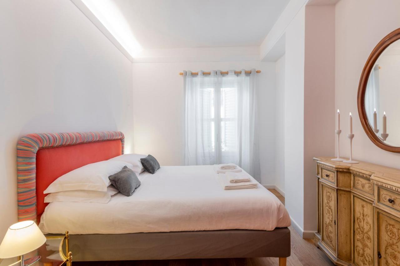 Milan Royal Suites - Centro Duomo Luaran gambar