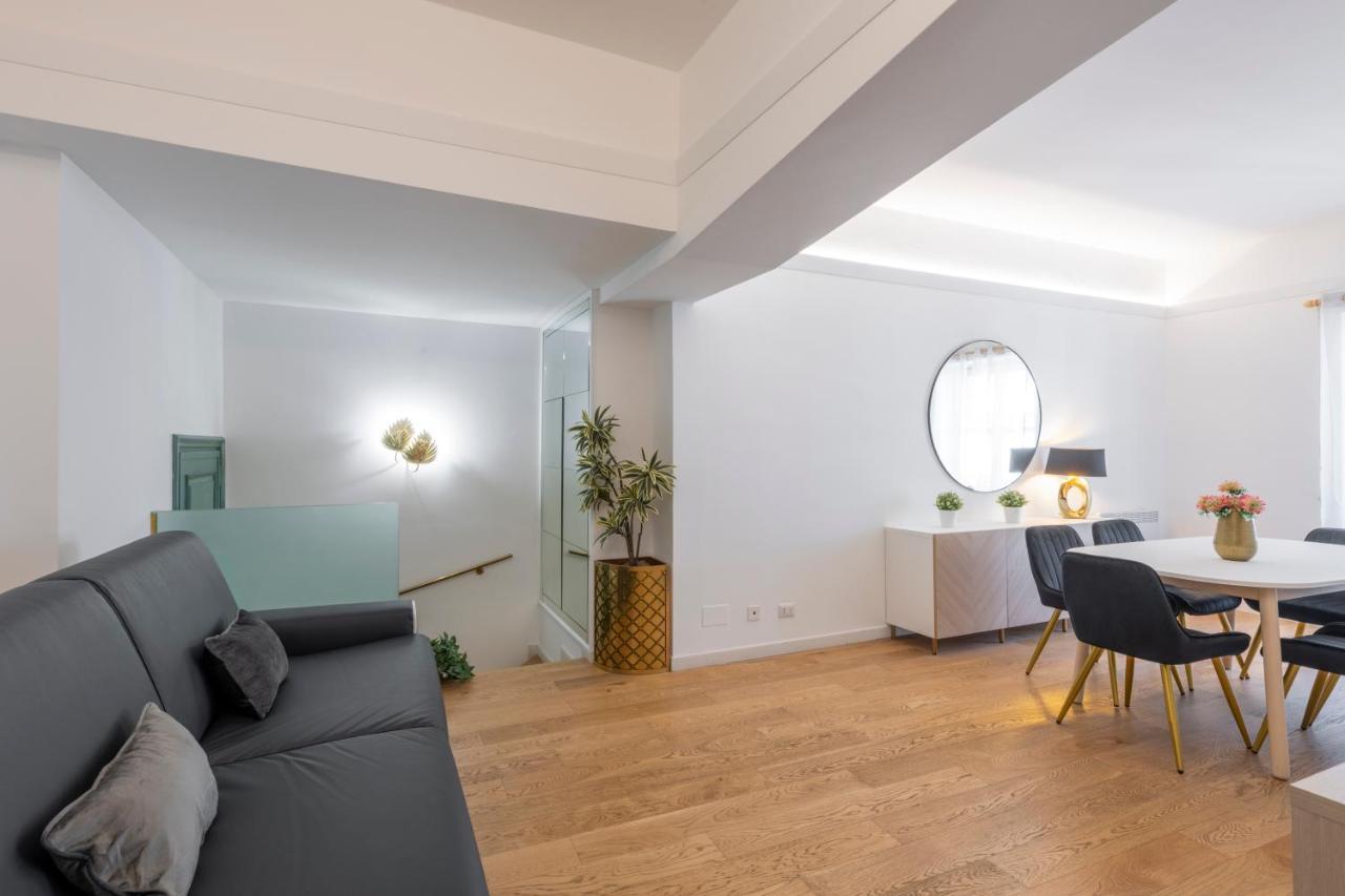 Milan Royal Suites - Centro Duomo Luaran gambar