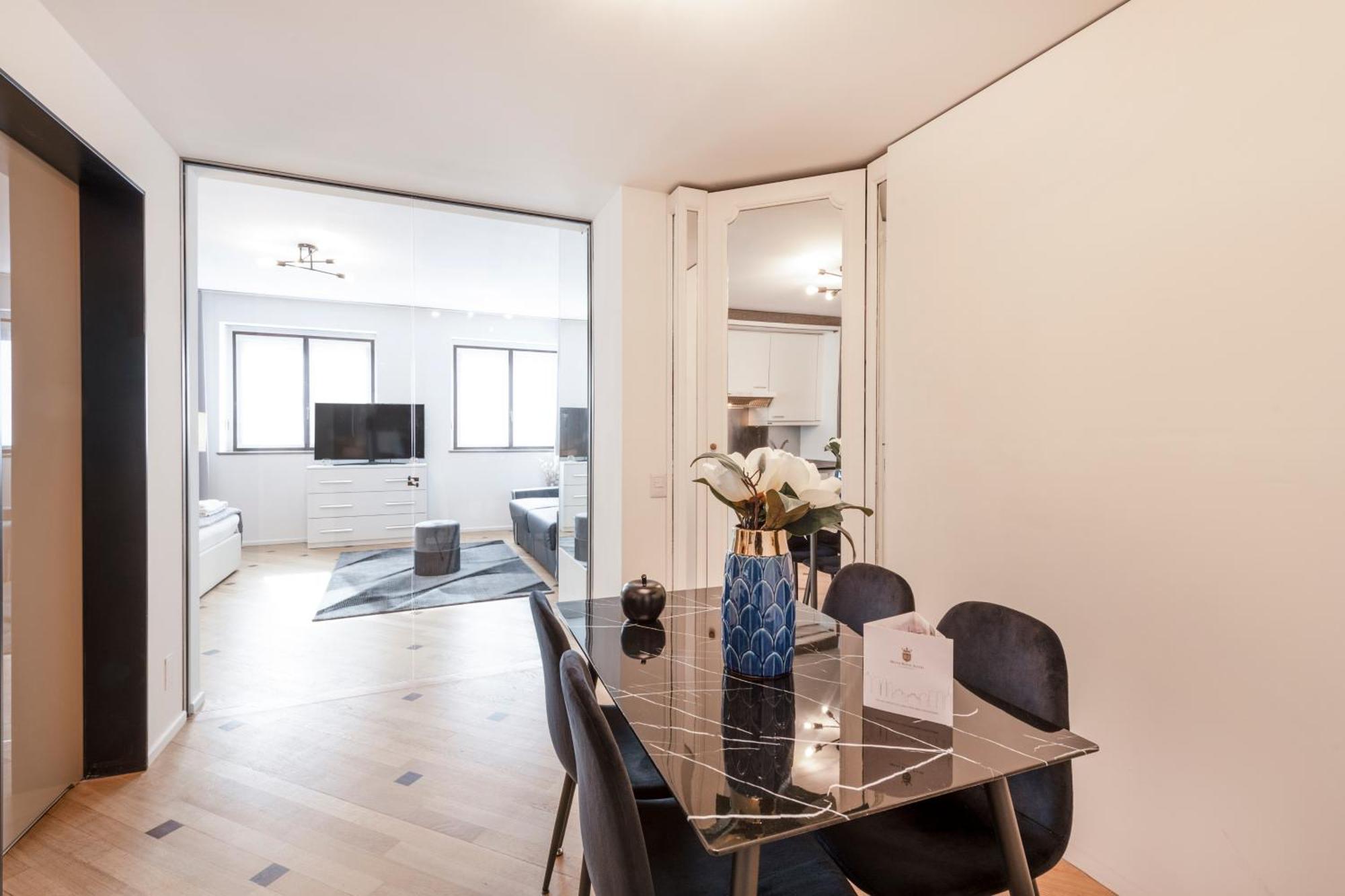 Milan Royal Suites - Centro Duomo Luaran gambar