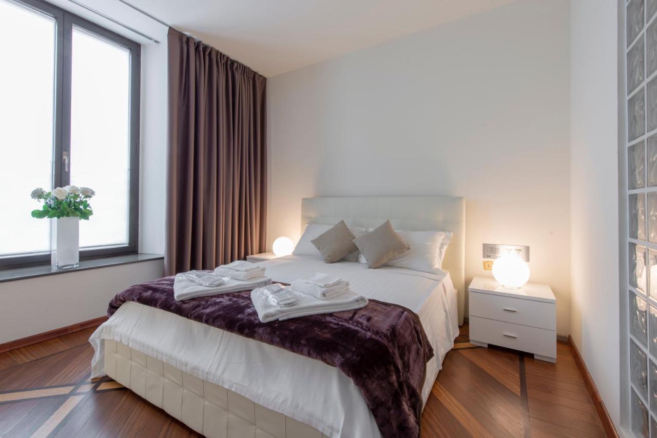 Milan Royal Suites - Centro Duomo Luaran gambar