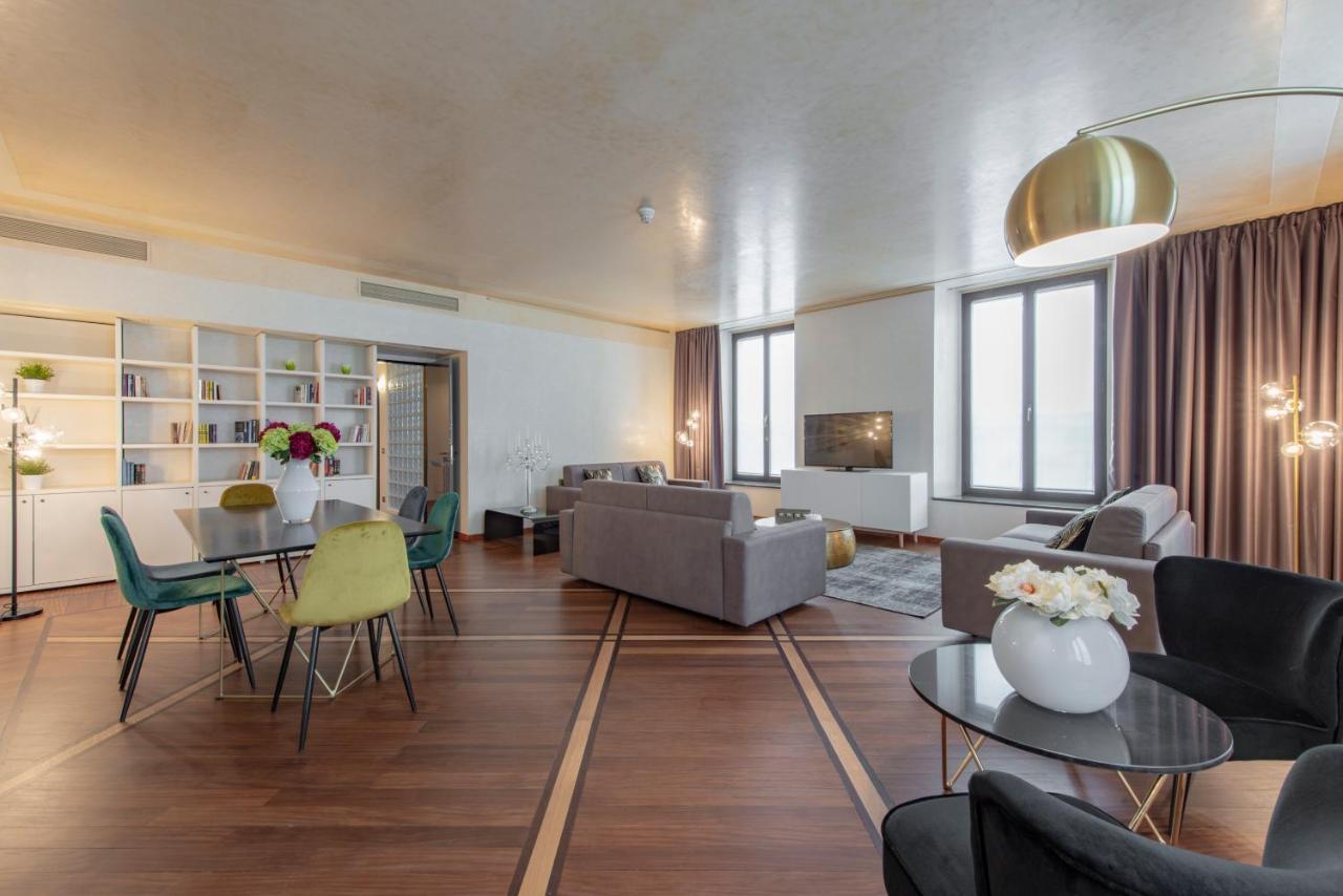 Milan Royal Suites - Centro Duomo Luaran gambar